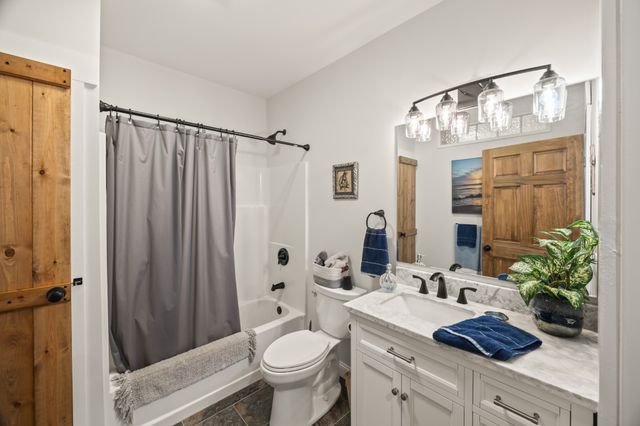 3358 Plateau Rd, Crossville, TN 38571