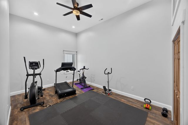 3358 Plateau Rd, Crossville, TN 38571