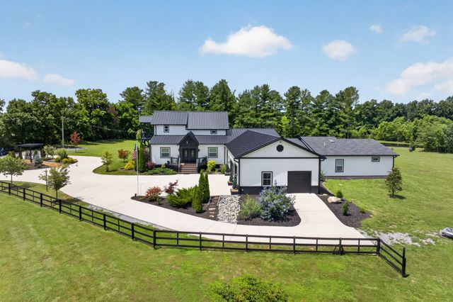 3358 Plateau Rd, Crossville, TN 38571