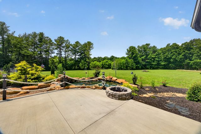 3358 Plateau Rd, Crossville, TN 38571