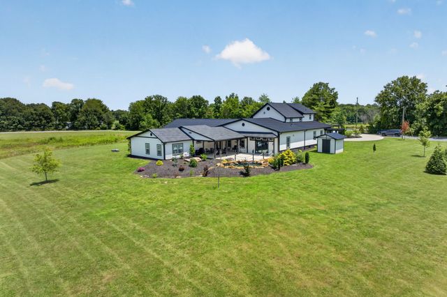 3358 Plateau Rd, Crossville, TN 38571
