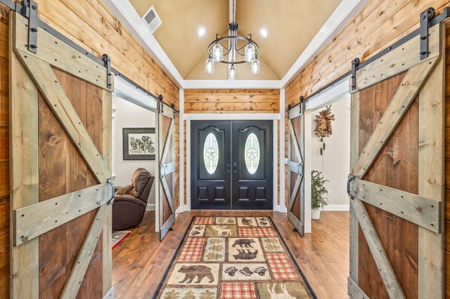 3358 Plateau Rd, Crossville, TN 38571