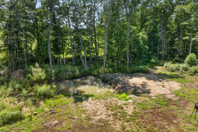 3358 Plateau Rd, Crossville, TN 38571