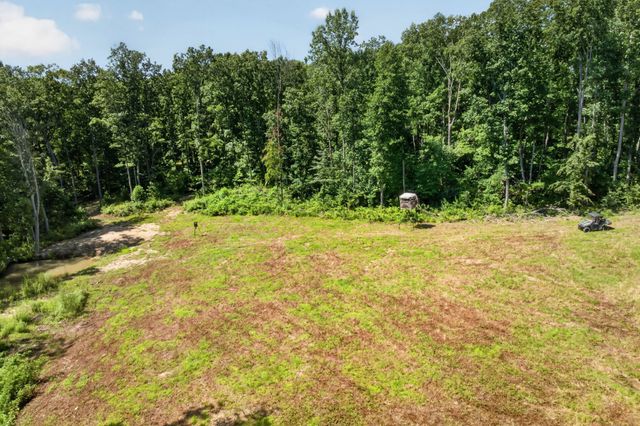 3358 Plateau Rd, Crossville, TN 38571