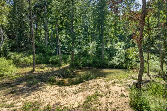 3358 Plateau Rd, Crossville, TN 38571