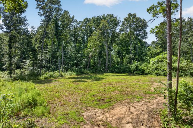 3358 Plateau Rd, Crossville, TN 38571