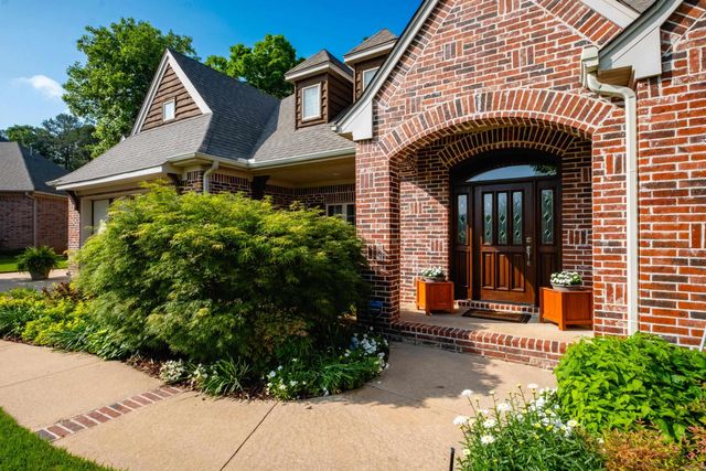 11 Wellington Parish Cove, Little Rock, AR 72211