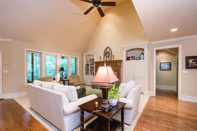 11 Wellington Parish Cove, Little Rock, AR 72211