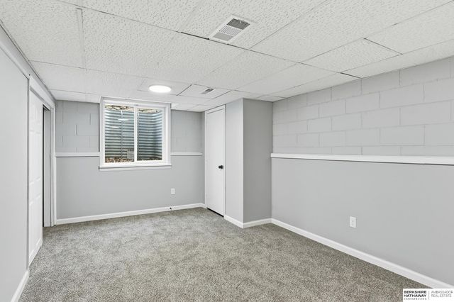 1424 O Street, Omaha, NE 68107