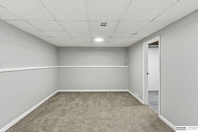 1424 O Street, Omaha, NE 68107