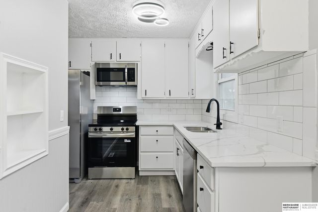 1424 O Street, Omaha, NE 68107