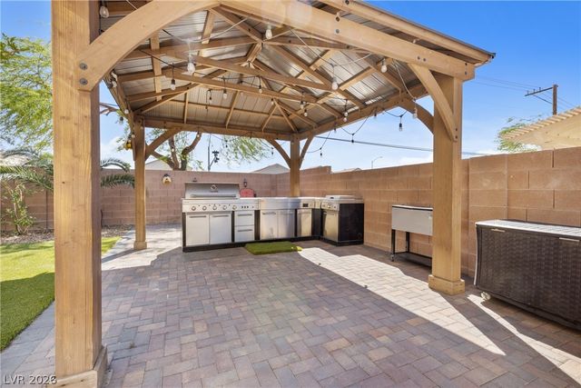 6277 Cyclone Avenue, Las Vegas, NV 89110