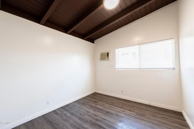 3620 S Budlong Avenue, Los Angeles, CA 90007