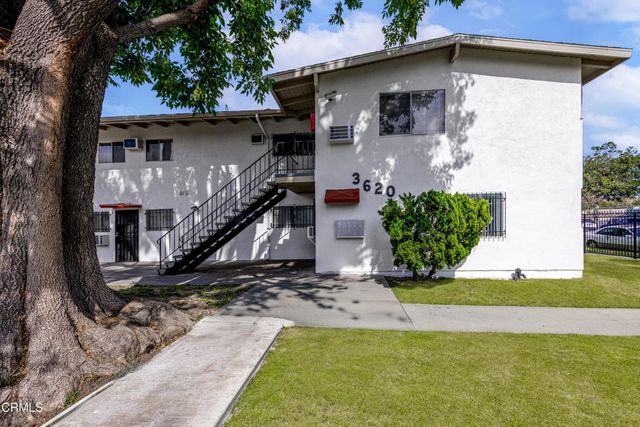 3620 S Budlong Avenue, Los Angeles, CA 90007