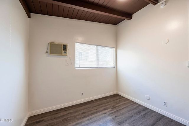 3620 S Budlong Avenue, Los Angeles, CA 90007