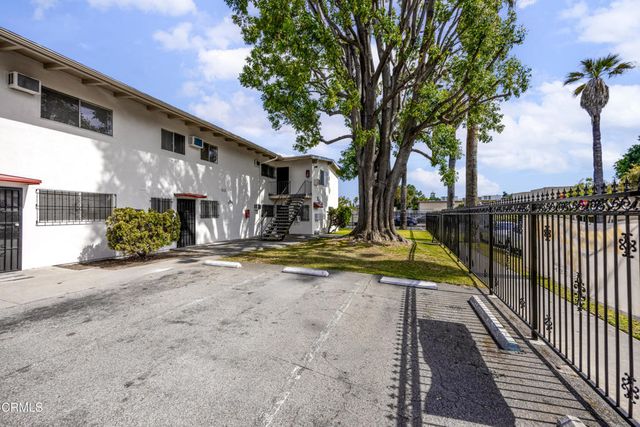 3620 S Budlong Avenue, Los Angeles, CA 90007