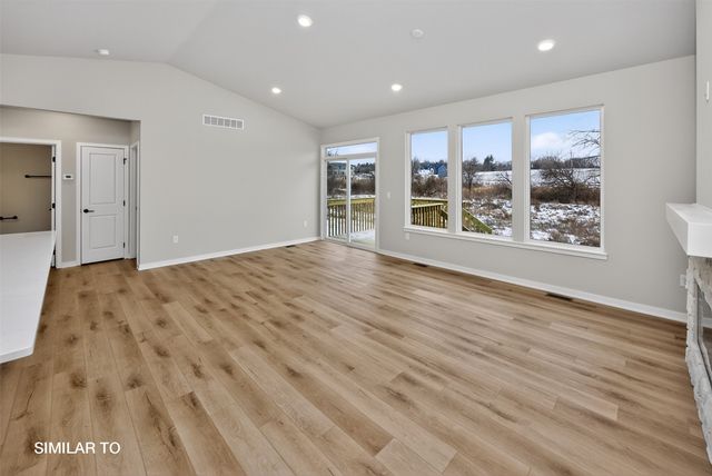 8137 Buckley Street, Johnston, IA 50131