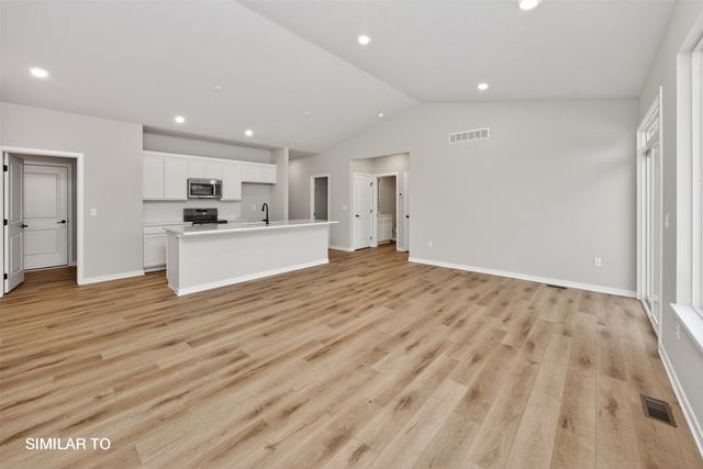 8137 Buckley Street, Johnston, IA 50131