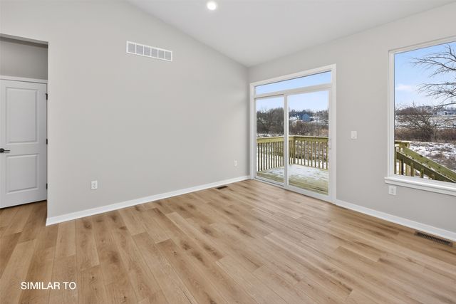 8137 Buckley Street, Johnston, IA 50131