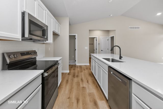 8137 Buckley Street, Johnston, IA 50131