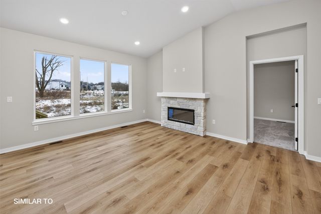 8137 Buckley Street, Johnston, IA 50131