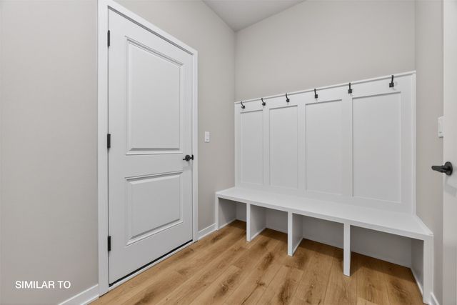 8137 Buckley Street, Johnston, IA 50131