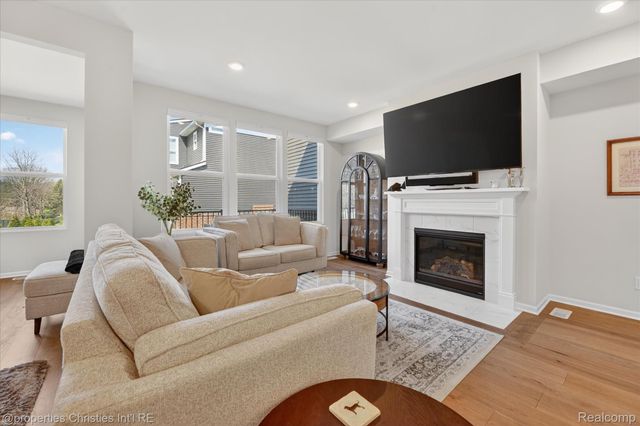 4041 Nottingham Circle, Independence Charter Township, MI 48346