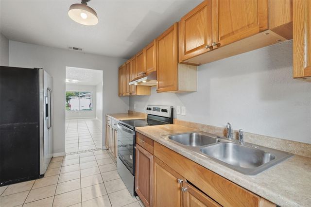 220 CHEROKEE COURT 104, Altamonte Springs, FL 32701