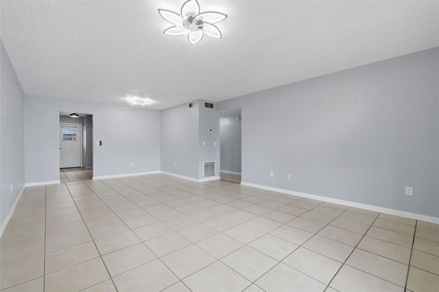 220 CHEROKEE COURT 104, Altamonte Springs, FL 32701