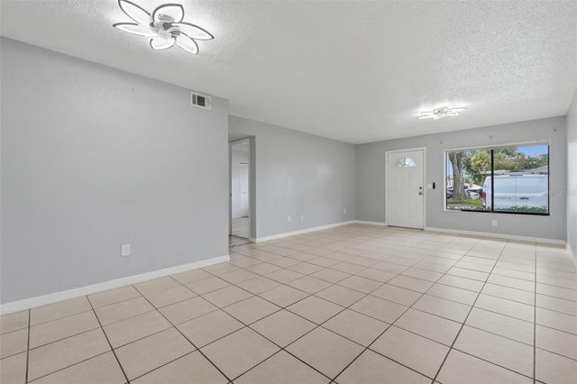 220 CHEROKEE COURT 104, Altamonte Springs, FL 32701
