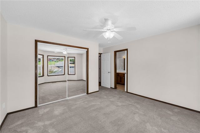 8 Cheviot Lane, Bella Vista, AR 72715