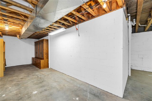 8 Cheviot Lane, Bella Vista, AR 72715