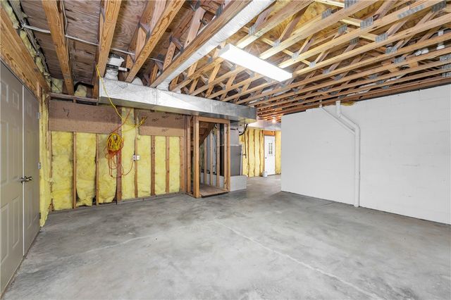 8 Cheviot Lane, Bella Vista, AR 72715