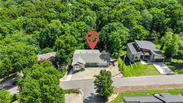 8 Cheviot Lane, Bella Vista, AR 72715