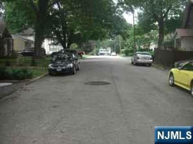 47 COOPER Street, Bergenfield, NJ 07621