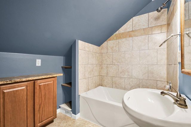 1013 Pearl STREET, Waukesha, WI 53186