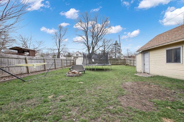 1013 Pearl STREET, Waukesha, WI 53186