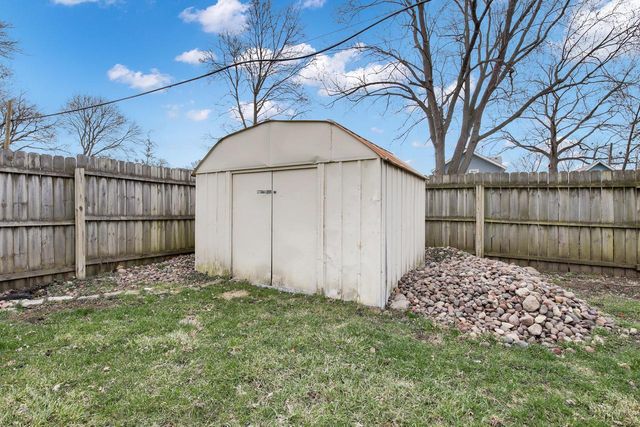 1013 Pearl STREET, Waukesha, WI 53186