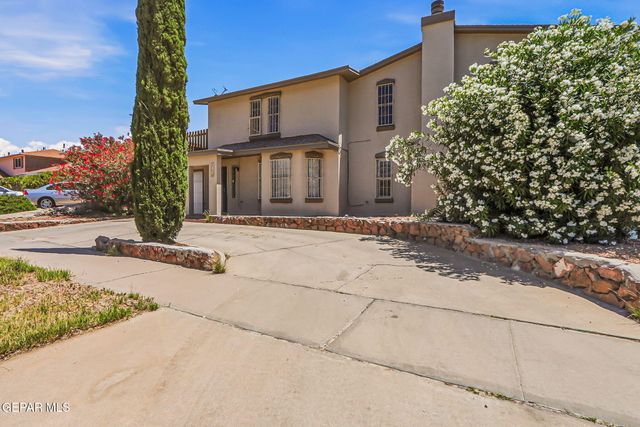 1530 Common Drive 2, El Paso, TX 79936