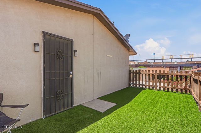 1530 Common Drive 2, El Paso, TX 79936
