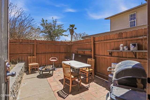 1530 Common Drive 2, El Paso, TX 79936
