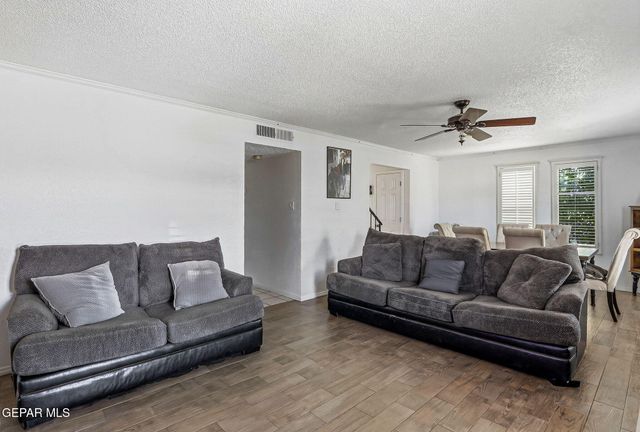 1530 Common Drive 2, El Paso, TX 79936