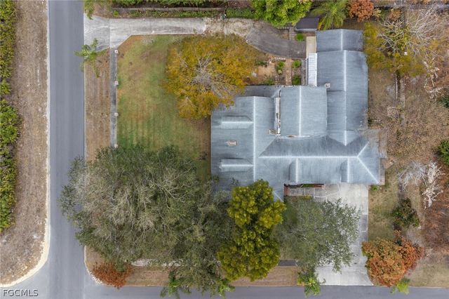 2724 3rd ST SW, Lehigh Acres, FL 33976