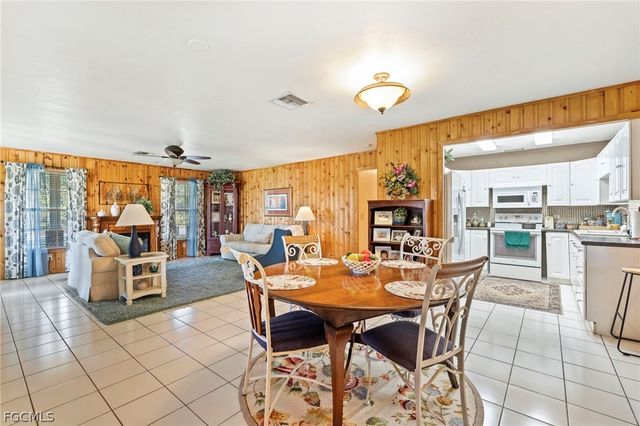 2724 3rd ST SW, Lehigh Acres, FL 33976