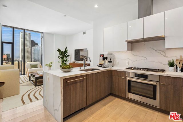 801 S OLIVE Street PH 8, Los Angeles, CA 90014