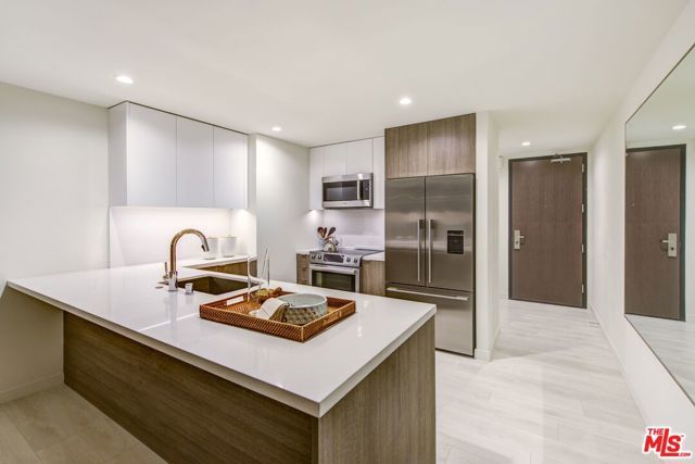 801 S OLIVE Street PH 8, Los Angeles, CA 90014