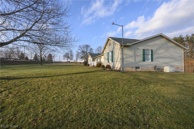 6840 Akron Avenue NW, Canal Fulton, OH 44614
