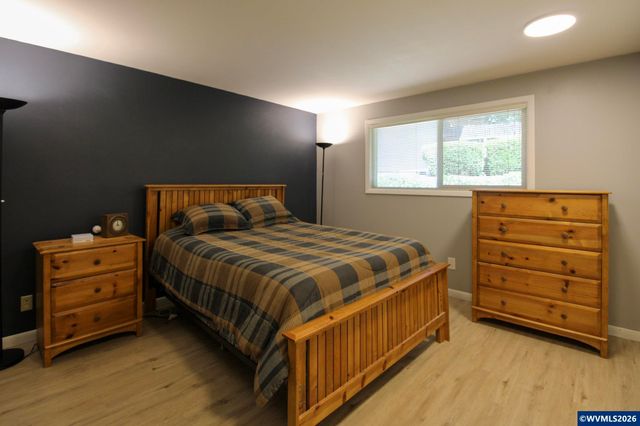 1183 Karen Wy NW, Salem, OR 97304