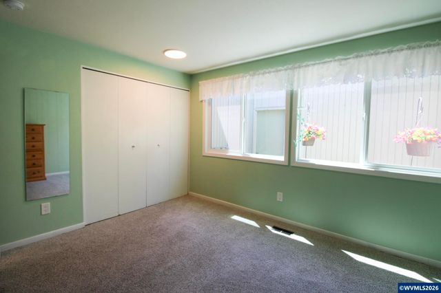 1183 Karen Wy NW, Salem, OR 97304