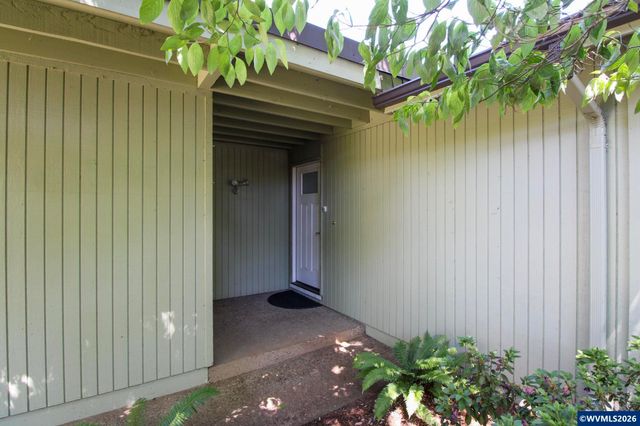 1183 Karen Wy NW, Salem, OR 97304